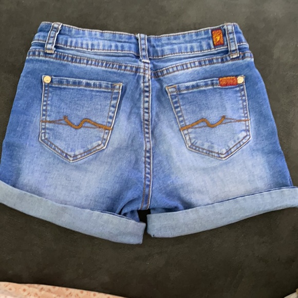 7 for all mankind Girls (youth) sz. 12 stretch denim shorts - Picture 2 of 5